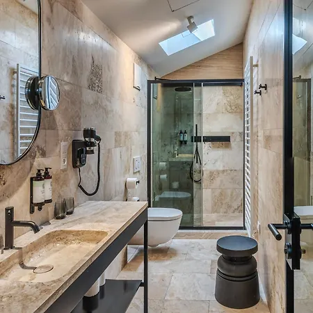 Mottl House By Adrez 4* Prag