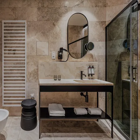 Aparthotel Mottl House By Adrez 4*