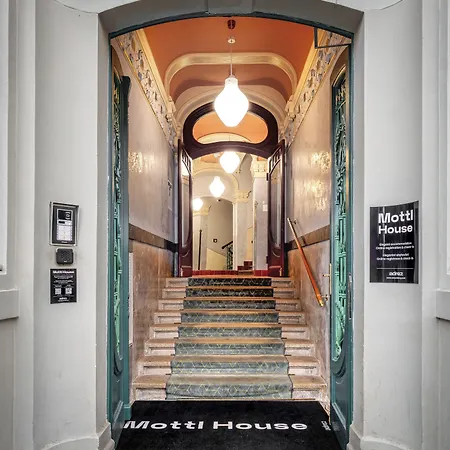 Mottl House By Adrez Aparthotel 4*