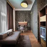 Mottl House By Adrez 4* Prag