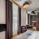 Apart-hotel Mottl House By Adrez Praga