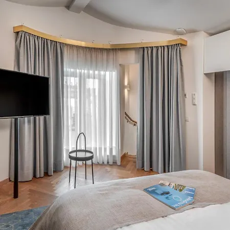 Mottl House By Adrez 4* פראג