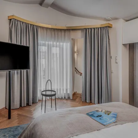 Mottl House By Adrez 4* פראג